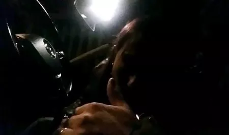 뻔뻔한 금발,큰가슴,발가락,여자 parno vidio 화장실
