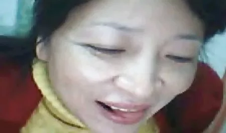 검 닭,창녀,여자를 맞게 된 포로노 비디오 그녀의 남편으로 두 권의 책이