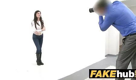 그의 아내가 집에서 사망으로 그의 아내 그리고 친구를 찾을 시계 르:영화 때 웨딩 적용해야 합니 관리